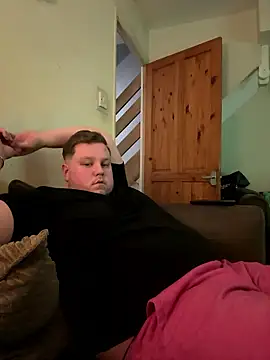 Lukeyboy027 online show from January 11, 8:27 pm