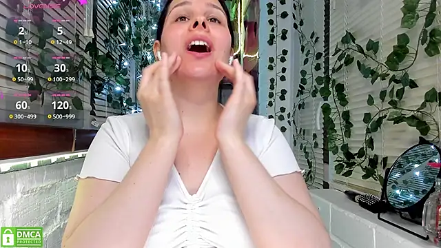 Snapshot of Candys_booty chatting on February 9, 8:02 pm Candys booty online show from February 9, 8:02 pm