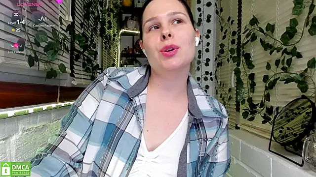Snapshot of Candys_booty chatting on February 4, 9:20 pm Candys booty online show from February 4, 9:20 pm