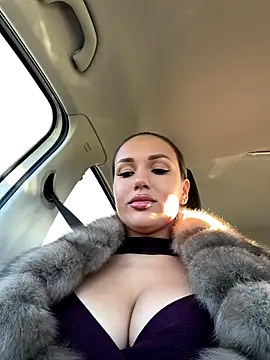 Syka0001 online show from October 1, 1:15 pm