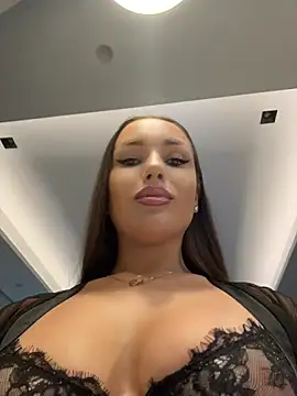 Syka0001 online show from April 15, 10:32 am