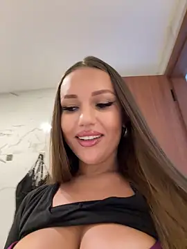 Syka0001 online show from February 4, 8:46 am