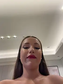 Syka0001 online show from May 28, 10:43 am
