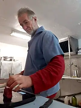 60philippe online show from November 7, 9:58 am