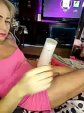 KrystallCoxxh online show from December 19, 7:00 am