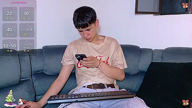 Mr daren  online show from December 19, 7:38 pm