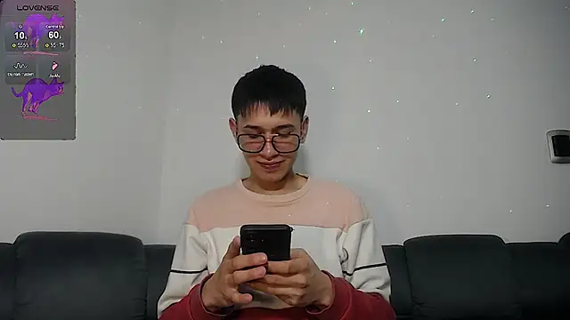 Mr daren  online show from March 6, 5:54 pm