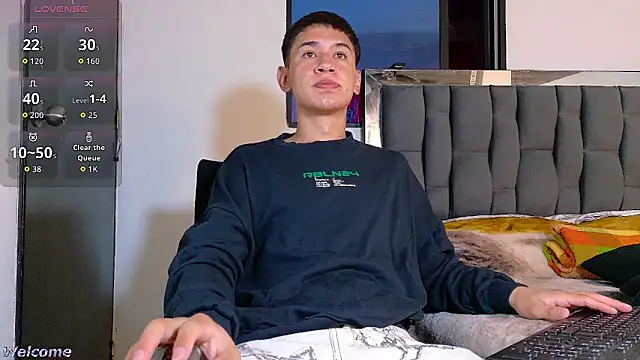 Mr daren  online show from February 14, 6:08 pm