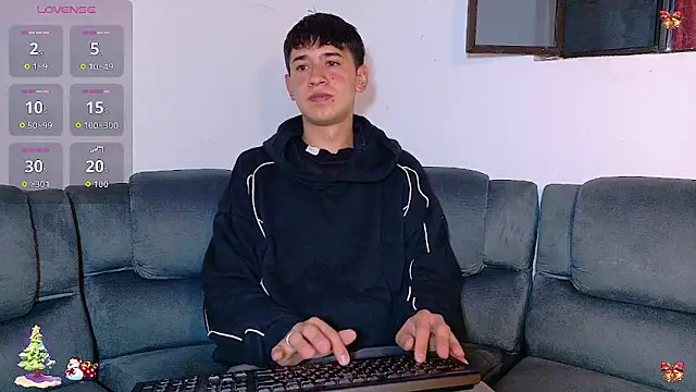 Mr daren  online show from December 22, 11:38 pm