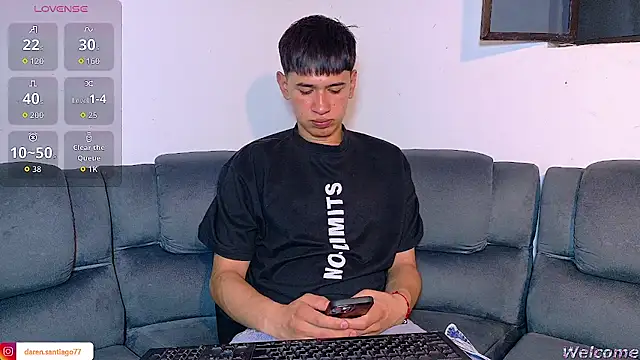 Mr daren  online show from April 17, 6:55 pm