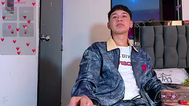 Mr daren  online show from September 19, 4:55 pm