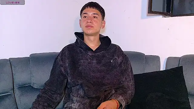 Mr daren  online show from March 9, 6:11 pm