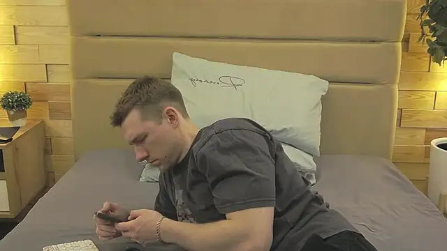 EthanPinkman online show from March 23, 4:23 am