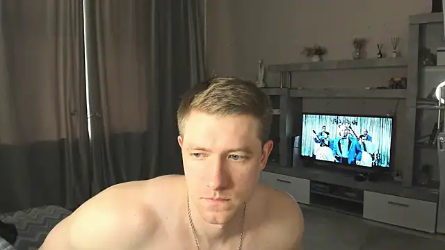 Snapshot of EthanPinkman chatting on June 27, 6:19 am EthanPinkman online show from June 27, 6:19 am
