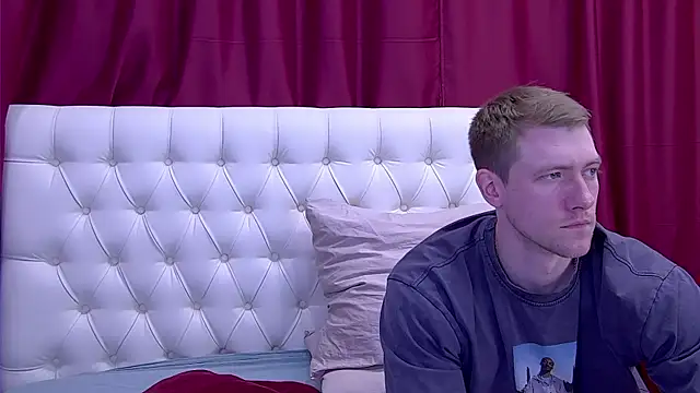 EthanPinkman online show from May 31, 4:40 am