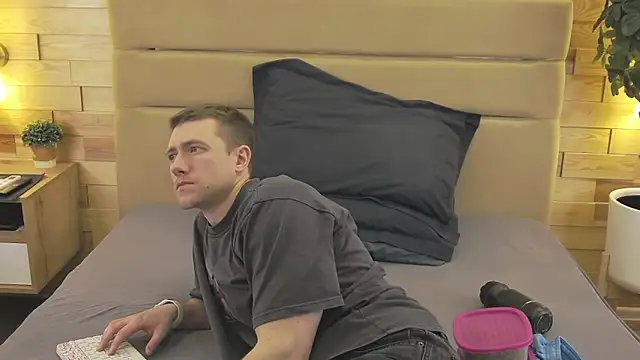 EthanPinkman online show from April 15, 4:51 am