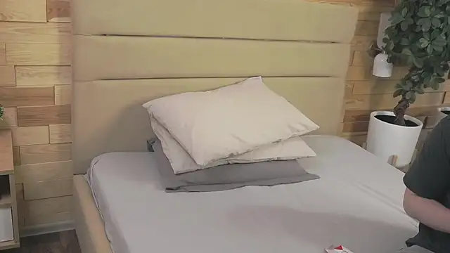 Snapshot of EthanPinkman chatting on November 22, 4:11 am EthanPinkman online show from November 22, 4:11 am