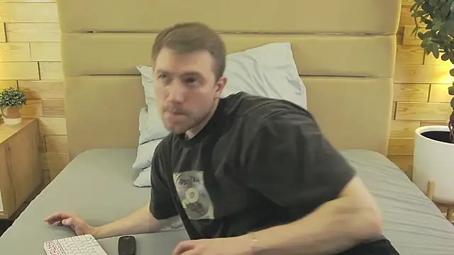 EthanPinkman online show from March 10, 4:27 am