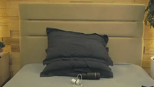 EthanPinkman online show from April 4, 4:19 am