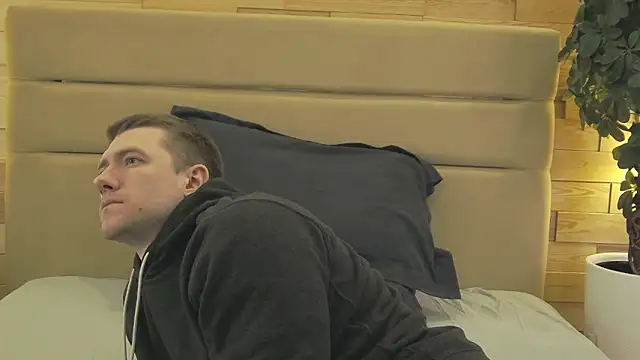 EthanPinkman online show from March 29, 3:52 am