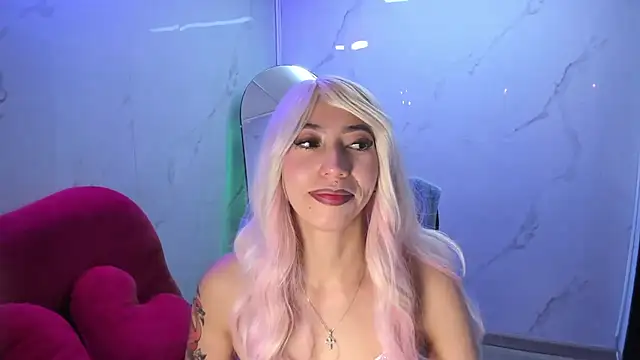 LilithCooperr  online show from January 17, 3:21 am