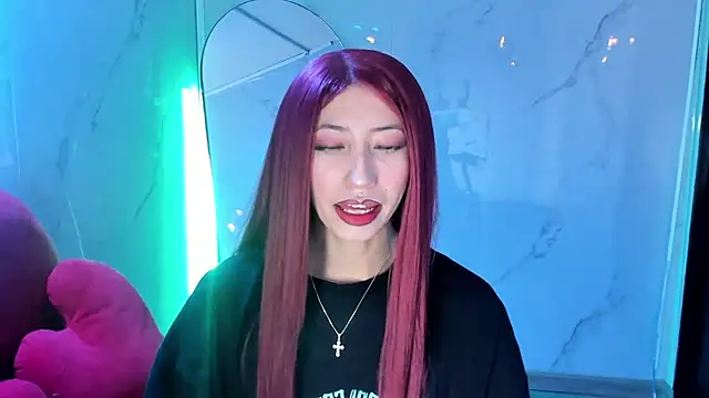 Snapshot of LilithCooperr_ chatting on February 1, 4:00 am LilithCooperr online show from February 1, 4:00 am