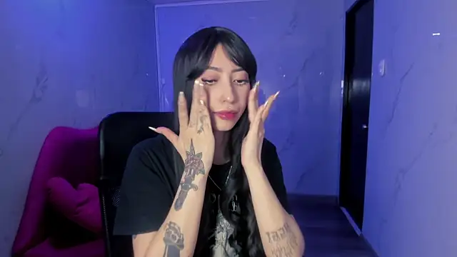 LilithCooperr  online show from May 5, 3:20 am