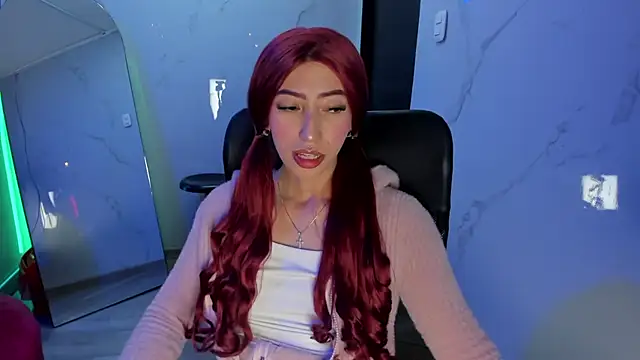 LilithCooperr  online show from October 18, 10:34 pm