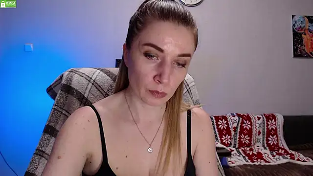 Sweet   Amelia online show from March 18, 4:52 pm