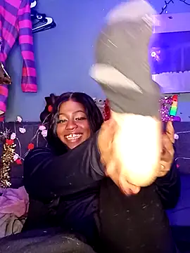 AmazonianMistress online show from March 2, 1:17 am