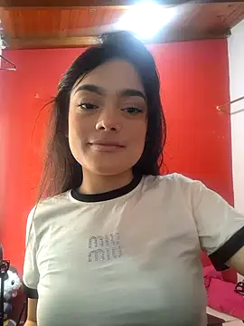 Snapshot of littlemelii chatting on February 4, 4:29 pm littlemelii online show from February 4, 4:29 pm