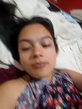 Snapshot of littlemelii chatting on March 22, 1:00 am littlemelii online show from March 22, 1:00 am