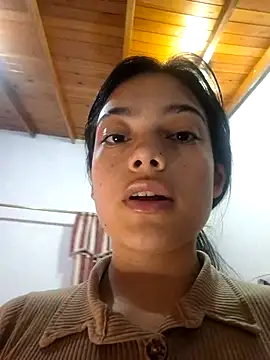 Snapshot of littlemelii chatting on December 27, 11:53 pm littlemelii online show from December 27, 11:53 pm