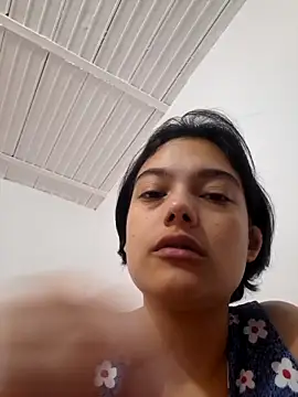 littlemelii online show from March 27, 11:33 am