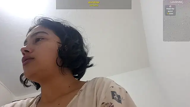 Snapshot of littlemelii chatting on November 17, 9:30 pm littlemelii online show from November 17, 9:30 pm