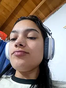 Snapshot of littlemelii chatting on January 15, 12:09 am littlemelii online show from January 15, 12:09 am