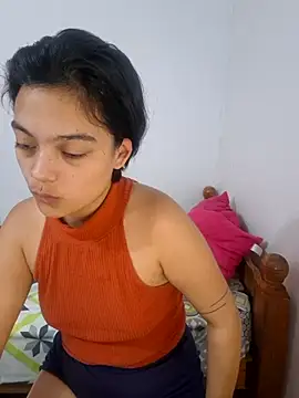 littlemelii online show from March 28, 12:50 pm