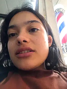 Snapshot of littlemelii chatting on November 9, 5:06 pm littlemelii online show from November 9, 5:06 pm