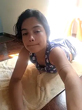 littlemelii online show from May 14, 7:00 pm