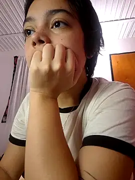 littlemelii online show from June 17, 5:34 pm