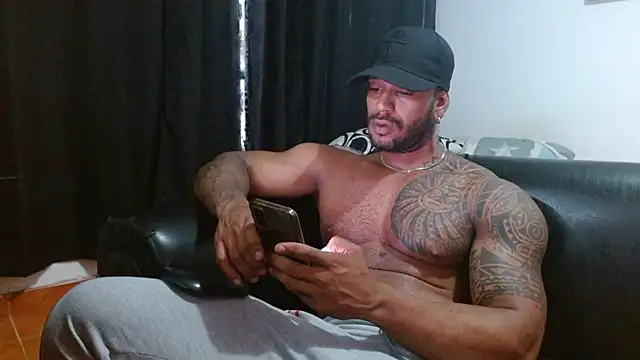 manolofitt online show from August 6, 4:02 pm