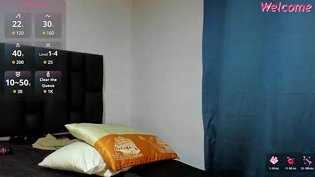 Snapshot of Aurora_doll23 chatting on January 15, 11:52 pm Aurora doll23 online show from January 15, 11:52 pm