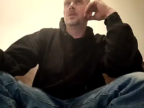 Snapshot of Heidemensch chatting on January 28, 7:10 pm Heidemensch online show from January 28, 7:10 pm