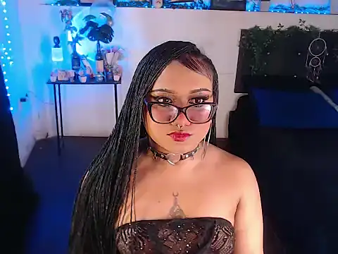 Snapshot of LiaScarlett chatting on December 15, 2:45 pm LiaScarlett online show from December 15, 2:45 pm