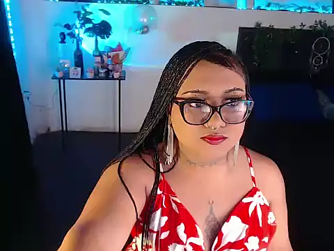 Snapshot of LiaScarlett chatting on November 4, 1:42 am LiaScarlett online show from November 4, 1:42 am