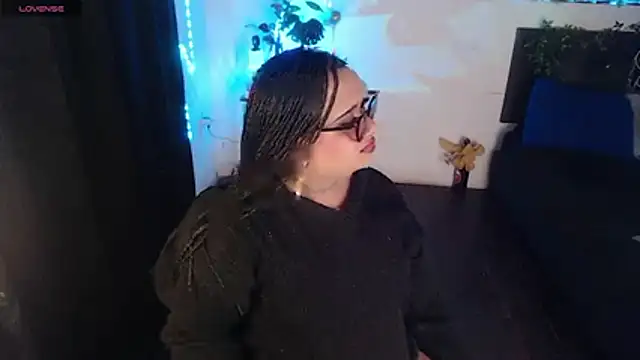 Snapshot of LiaScarlett chatting on October 24, 11:15 pm LiaScarlett online show from October 24, 11:15 pm