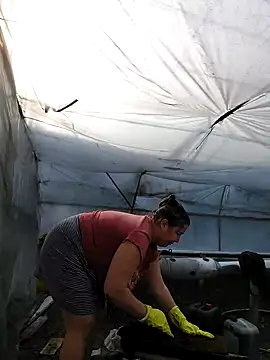 EmmaSquirt online show from February 26, 11:32 am