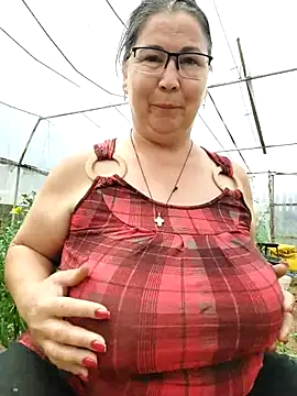 EmmaSquirt online show from June 2, 10:48 am