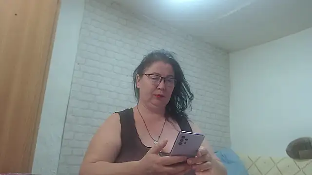 EmmaSquirt online show from March 5, 9:39 am