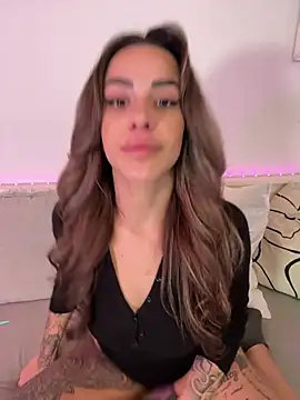 Alisa-Marie online show from April 3, 9:16 am